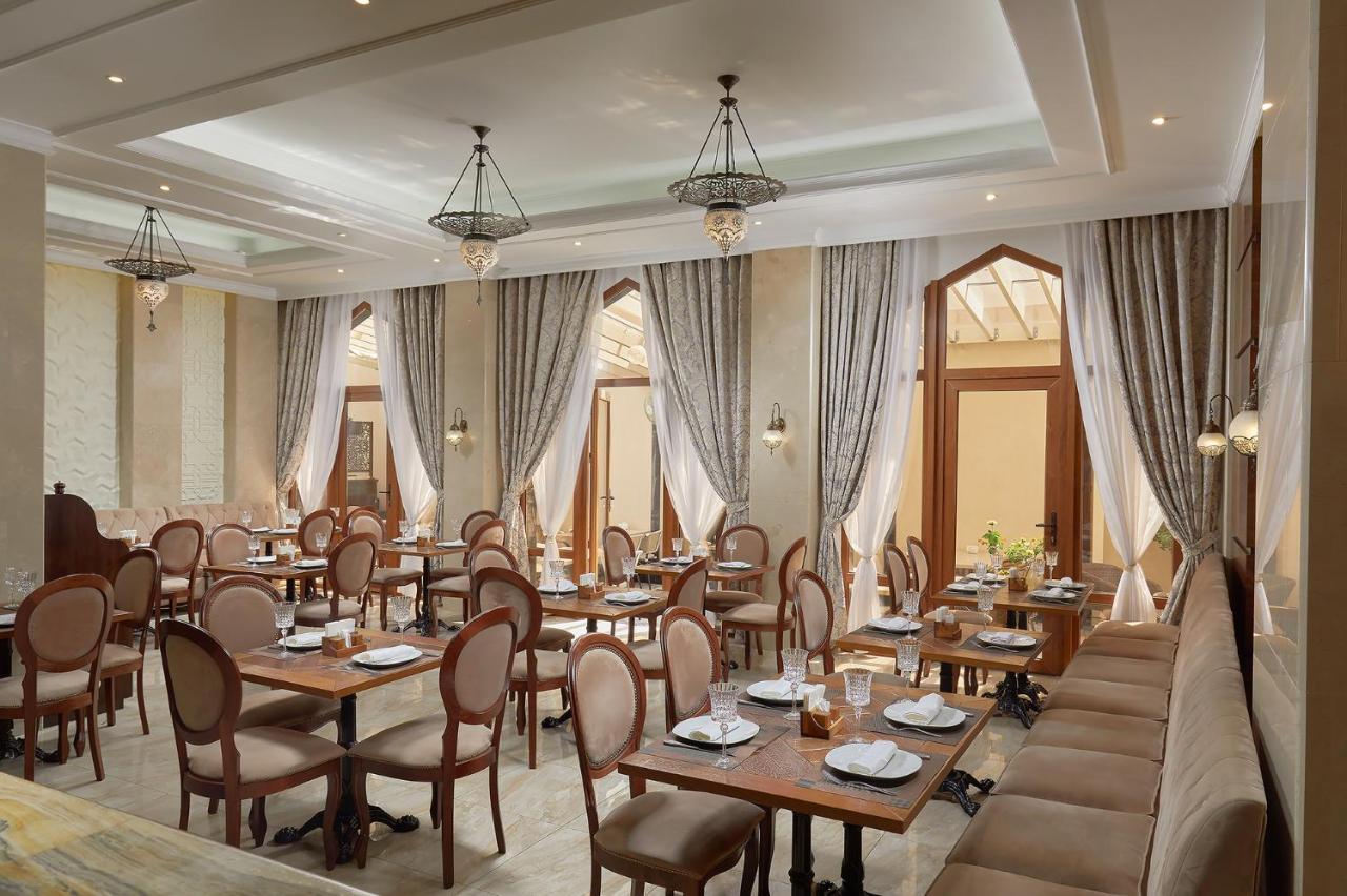 Garuda Boutique Hotel Sukhumi Exterior photo