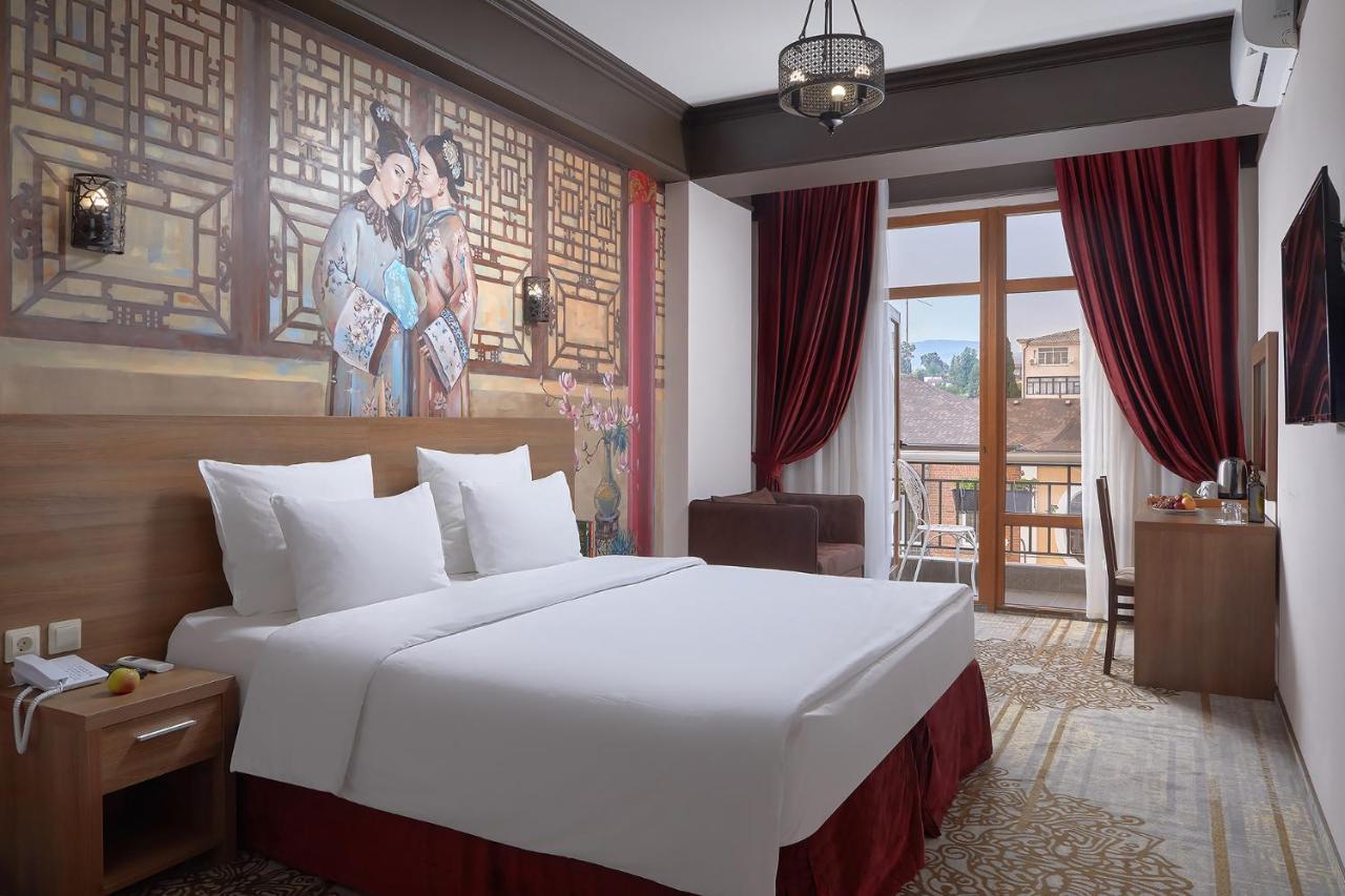 Garuda Boutique Hotel Sukhumi Exterior photo