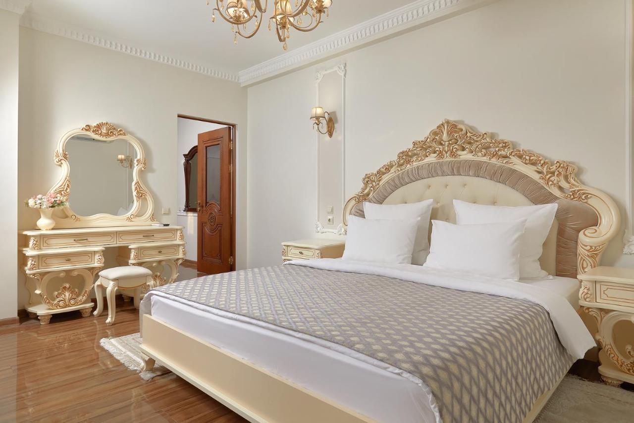 Garuda Boutique Hotel Sukhumi Exterior photo